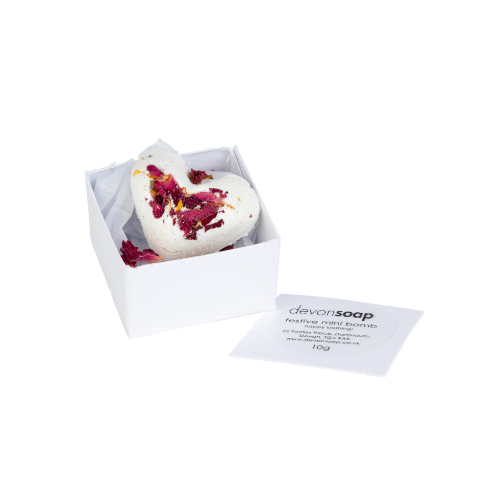 Mini Festive Bath Bomb Heart (Orange, Clove & Cinnamon)